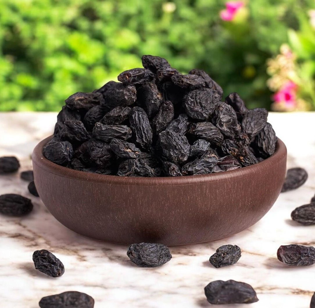 Dry Grapes Image